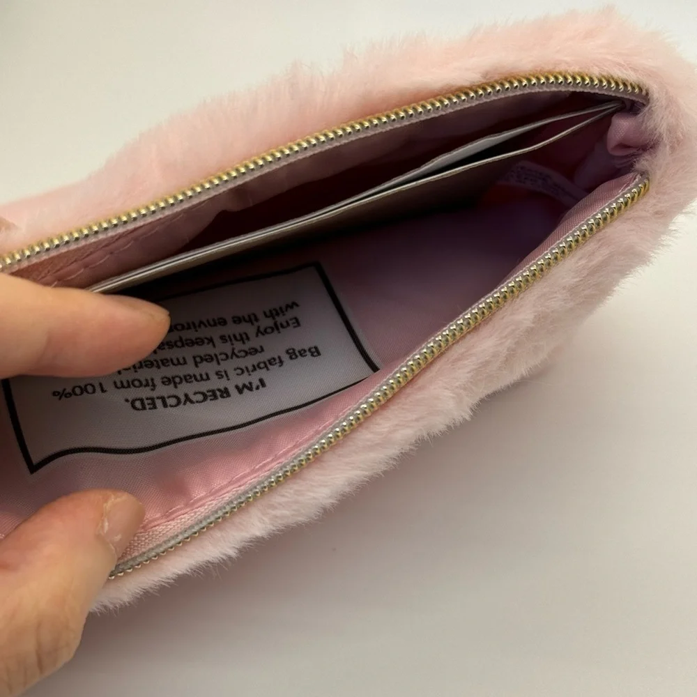 NWOT Estée Lauder Plush Pink Fur Cosmetic Bag
